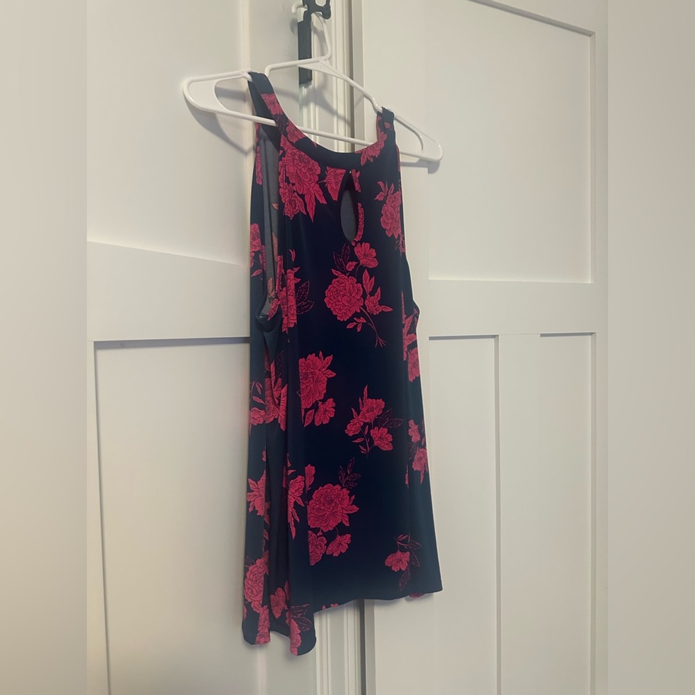 NWOT Torrid Blue and Pink Floral Tank Top